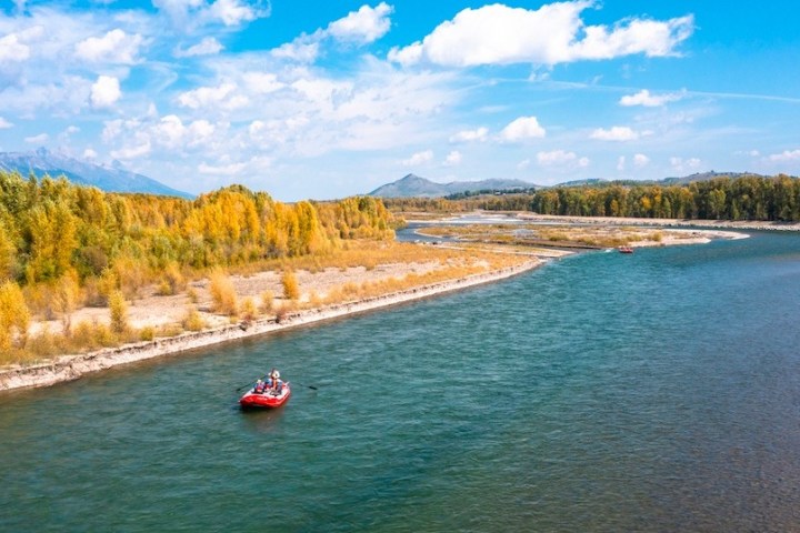 a small boat in a body of water